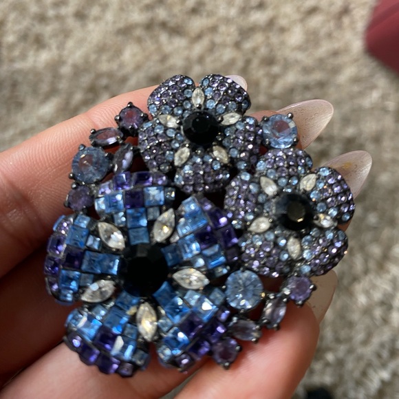 COPY - Kate Spade ♠️ Pins - Picture 4 of 6